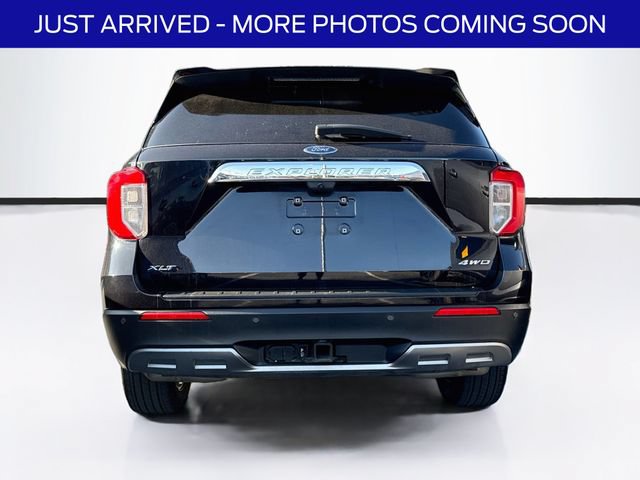 Used 2023 Ford Explorer XLT w/ Equipment Group 202A AWD/4WD image 7
