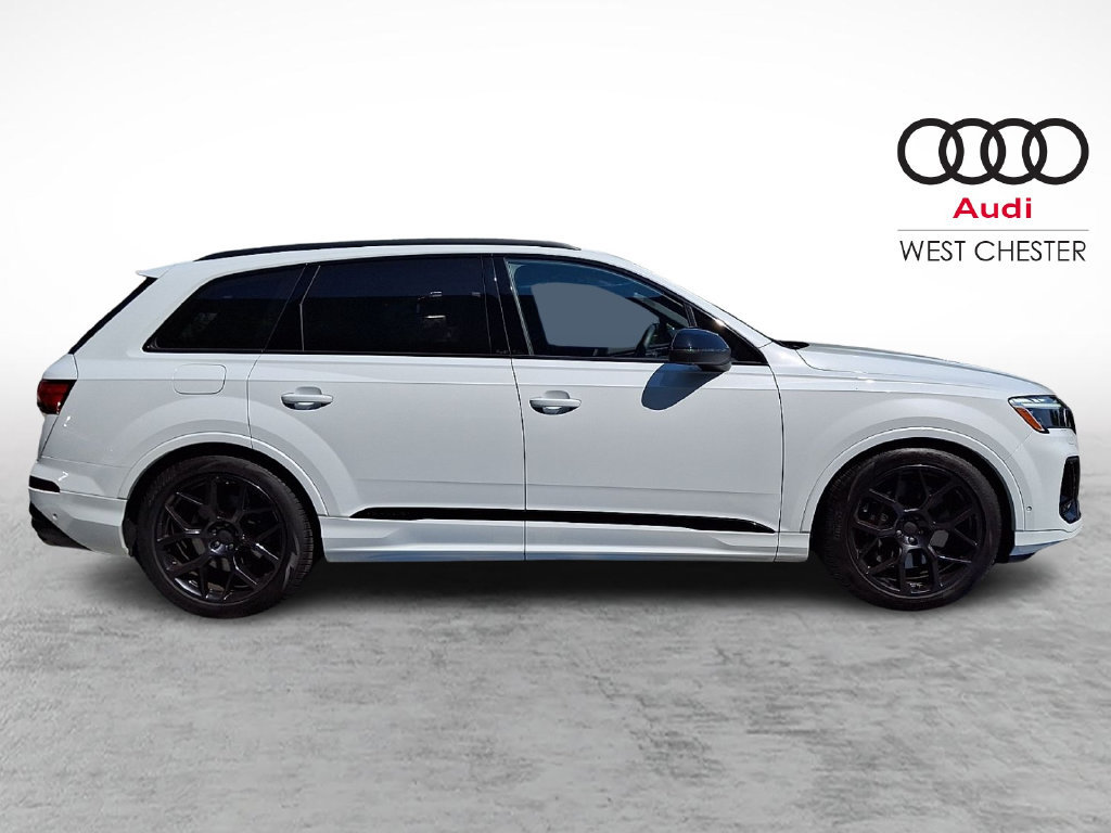 Certified 2026 Audi SQ7 Premium Plus AWD/4WD image 7