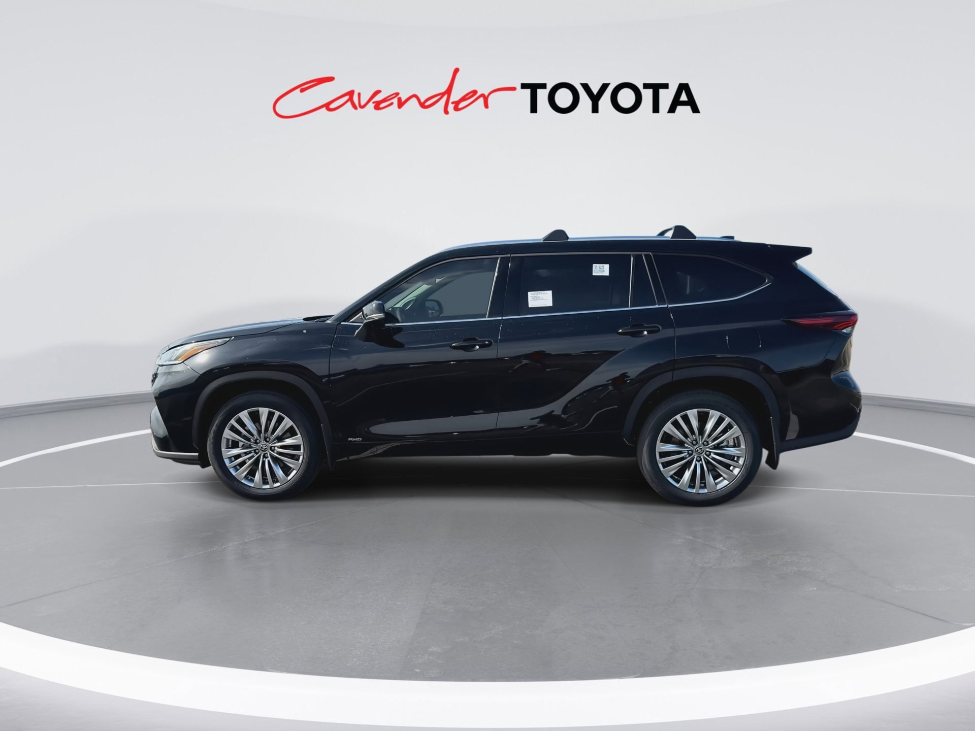 Used 2026 Toyota Highlander Platinum AWD/4WD image 5