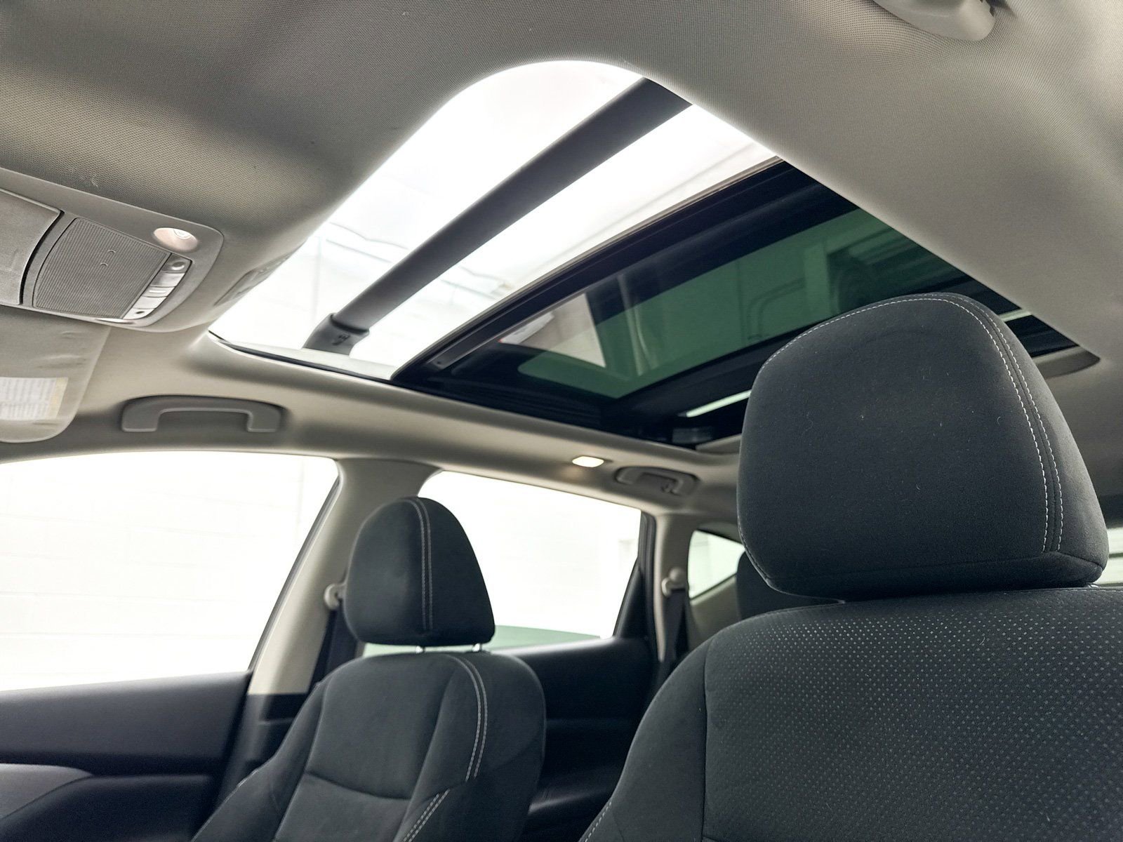 Used 2019 Nissan Murano SV w/ Premium Package image 3