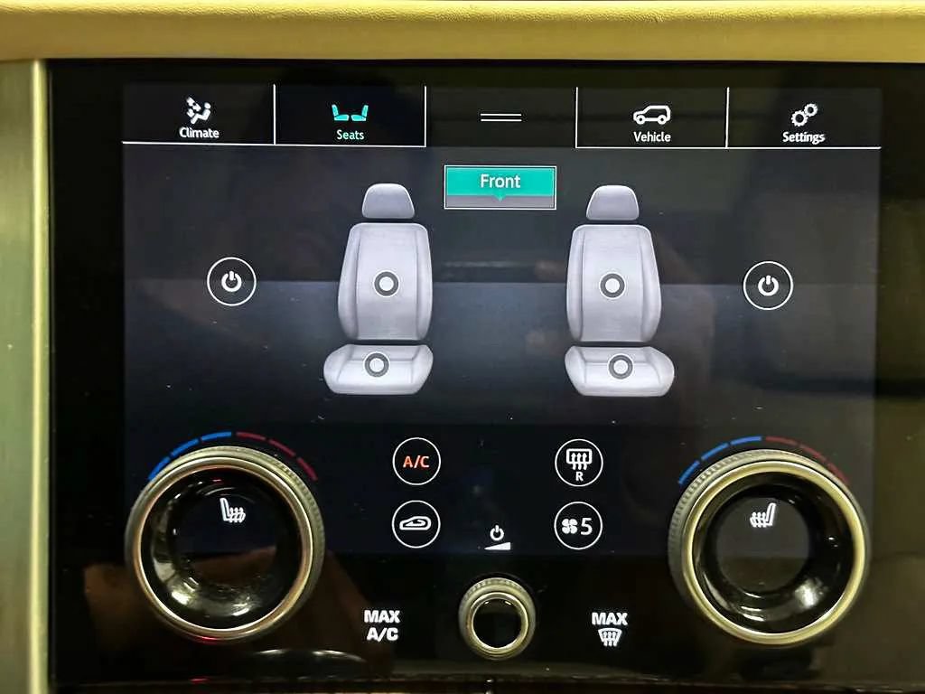 Used 2019 Land Rover Range Rover Supercharged AWD/4WD image 34
