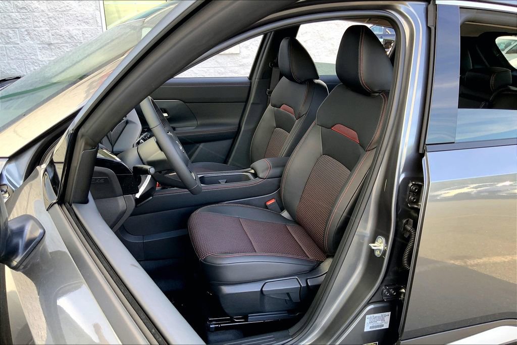 New 2026 Nissan Kicks SR w/ Cold Weather Package image 9