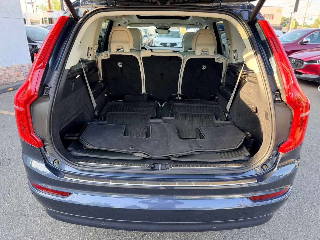 Used 2023 Volvo XC90 B5 Core w/ Climate Package AWD/4WD image 14