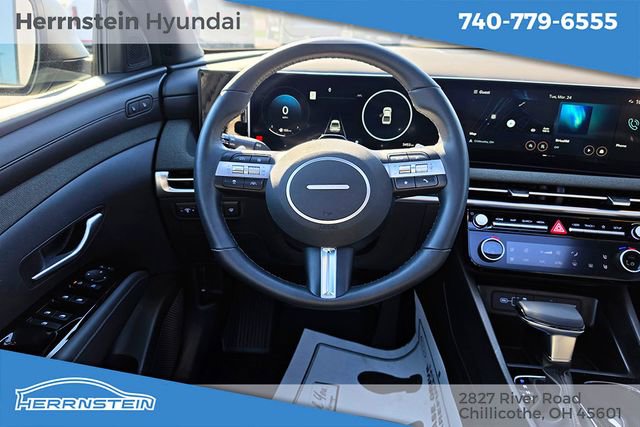 Used 2025 Hyundai Santa Cruz Limited image 7