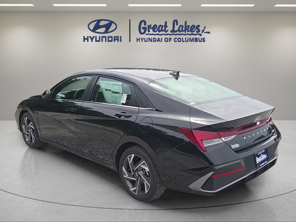 New 2026 Hyundai Elantra Limited FWD image 3