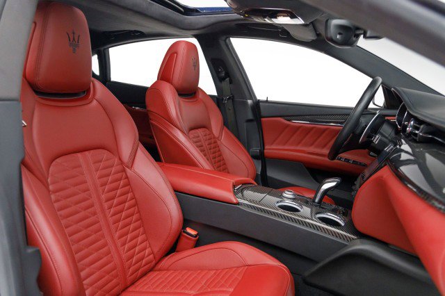 Used 2020 Maserati Quattroporte S GranSport image 8