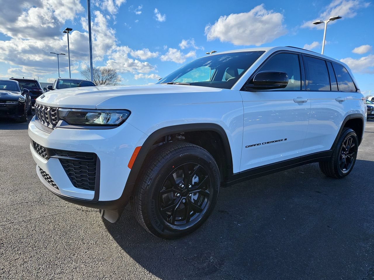 New 2026 Jeep Grand Cherokee Altitude AWD/4WD image 3