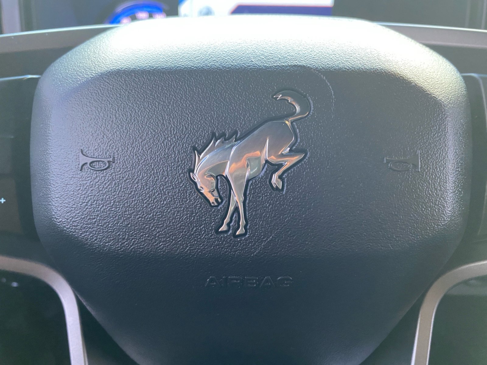 Used 2021 Ford Bronco Black Diamond image 25