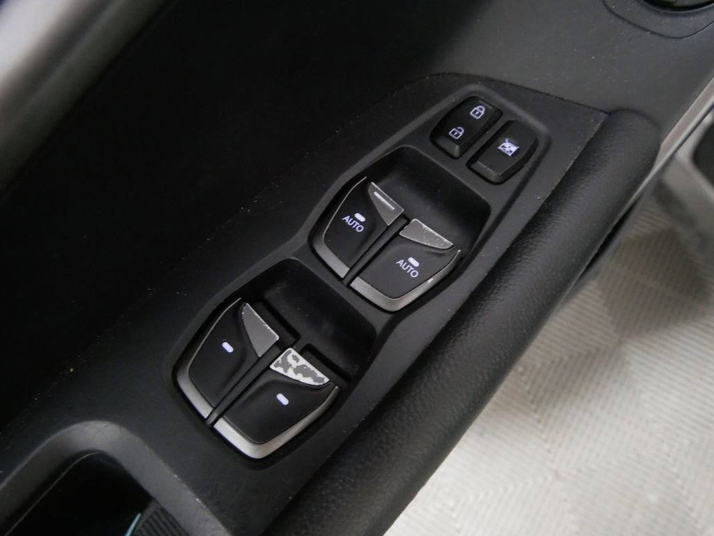 Used 2018 Hyundai Santa Fe Sport w/ 2.4L Value Package 02 AWD/4WD image 14