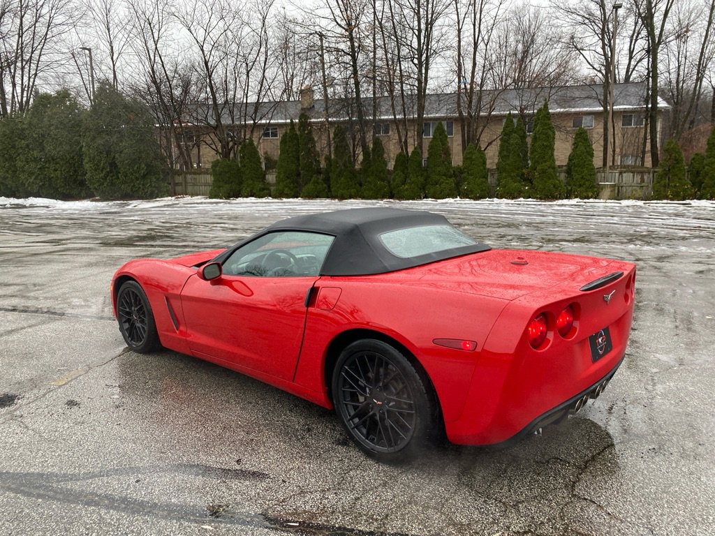 Used 2005 Chevrolet Corvette Convertible w/ Preferred Equipment Group image 3