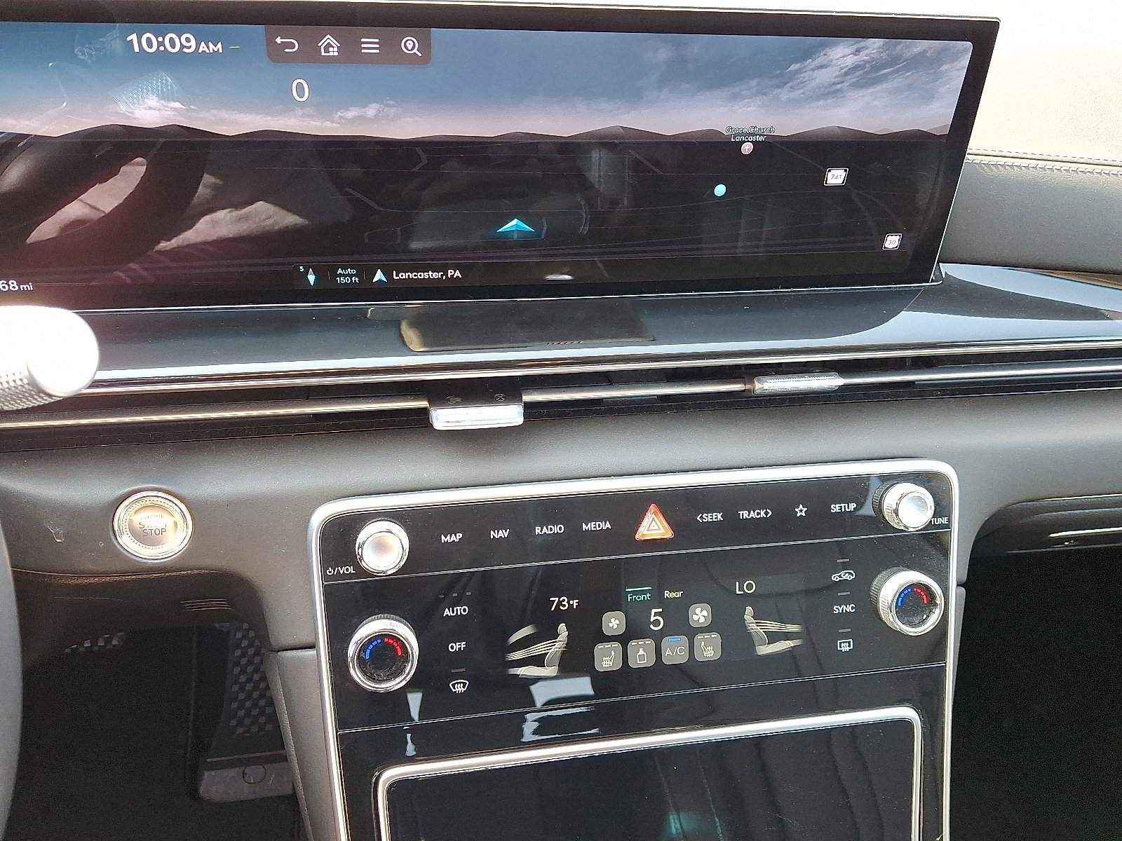 Used 2025 Genesis GV80 2.5T Standard image 15