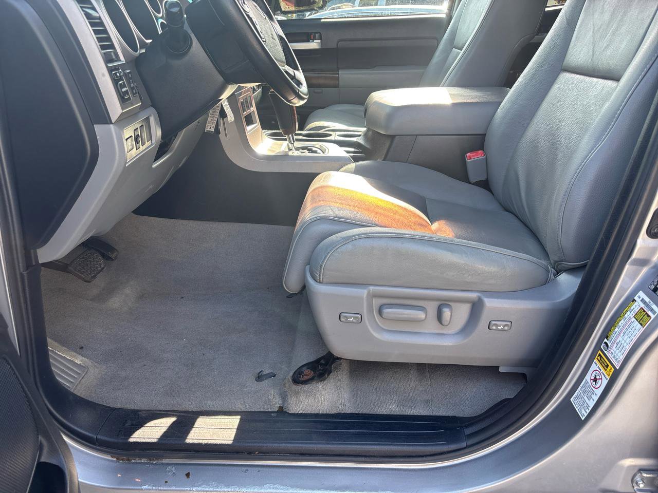 Used 2010 Toyota Tundra Limited AWD/4WD image 14