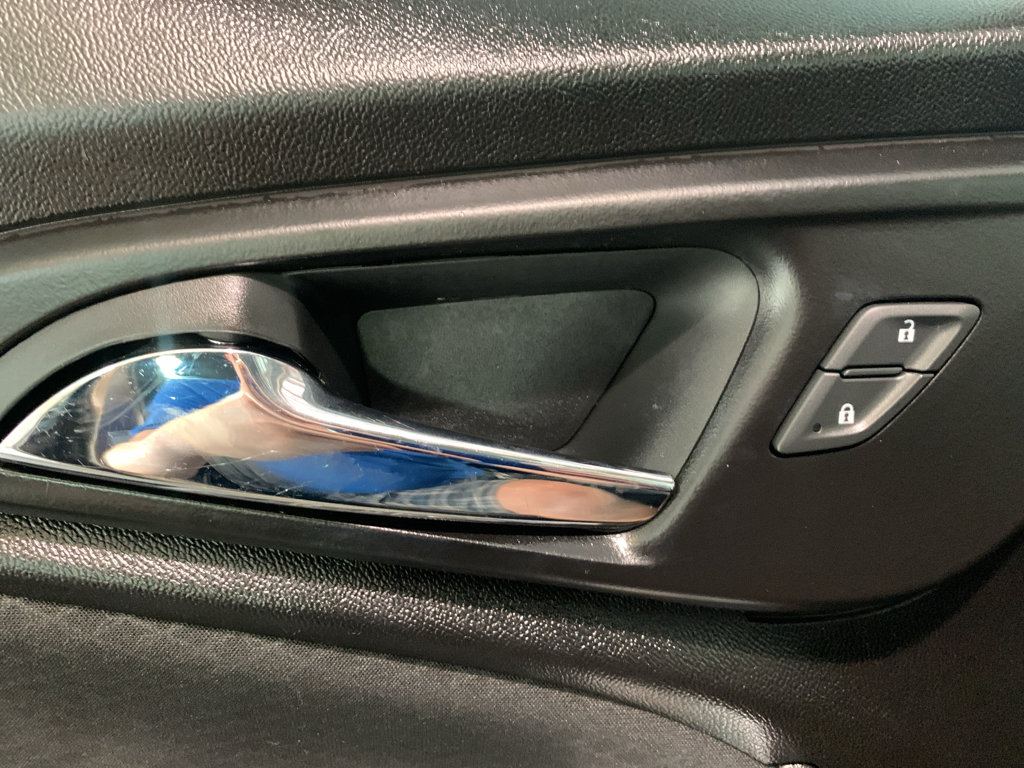 Used 2019 Chevrolet Malibu LT FWD image 25
