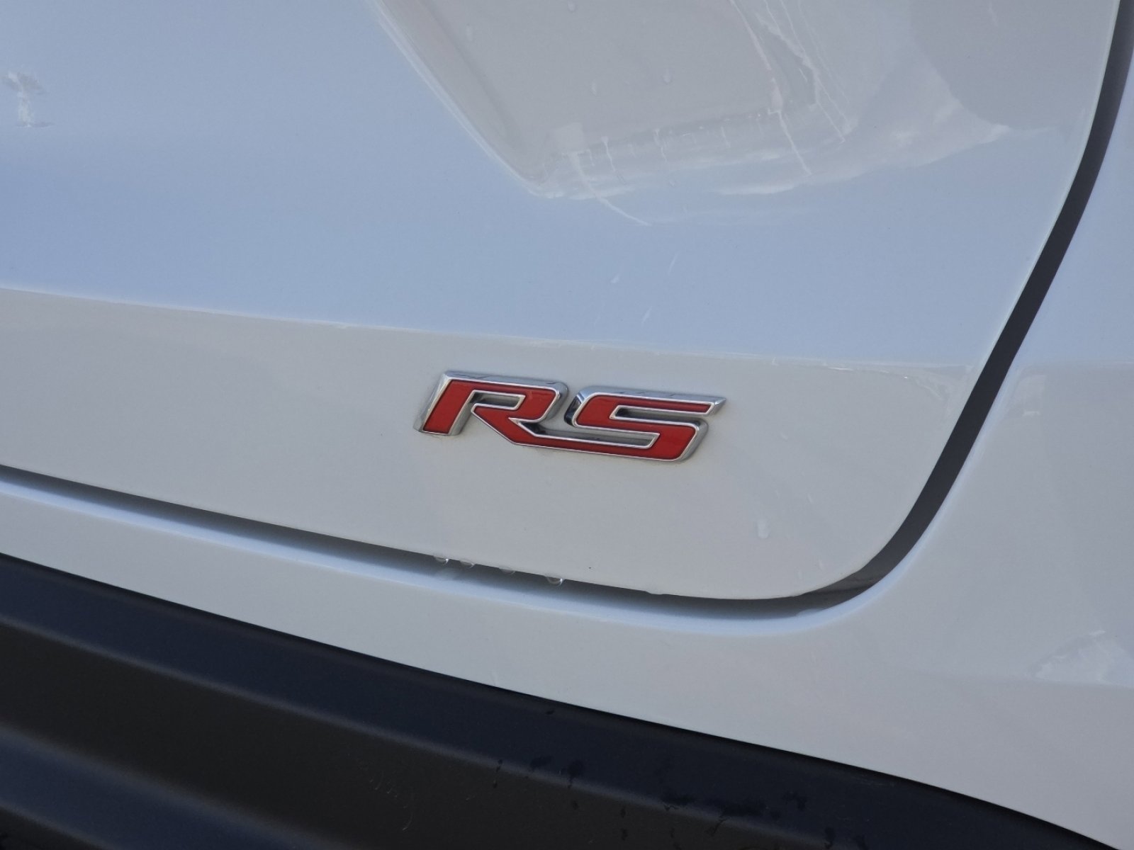 Used 2025 Chevrolet Trax RS w/ Sunroof Package image 14