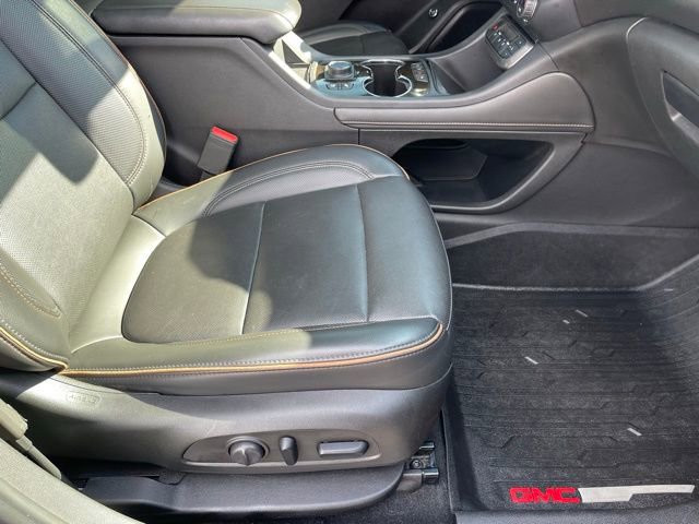 Used 2021 GMC Acadia AT4 w/ Technology Package image 14
