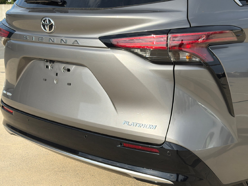 New 2026 Toyota Sienna Platinum AWD/4WD image 5