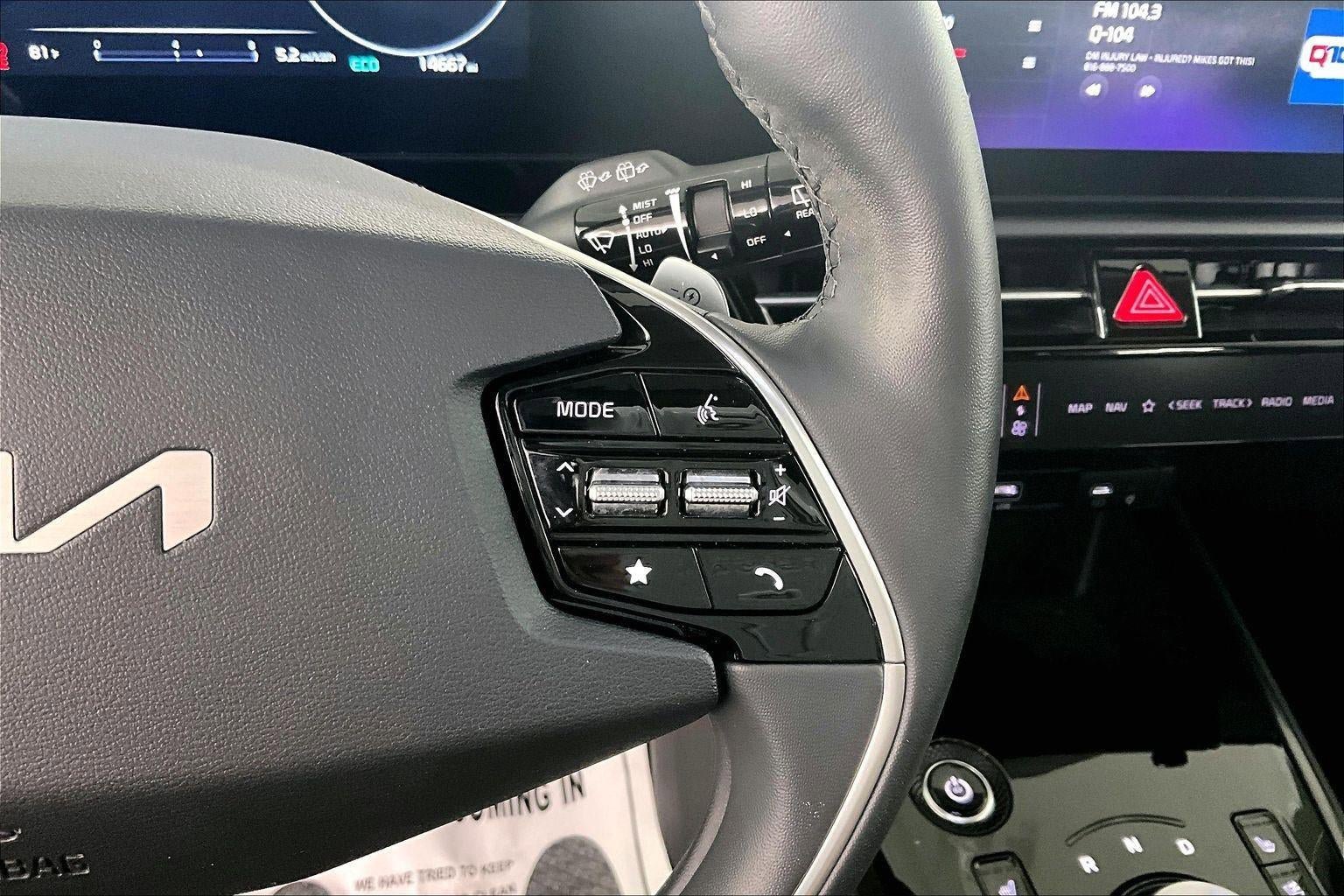 Used 2023 Kia Niro Wave image 12