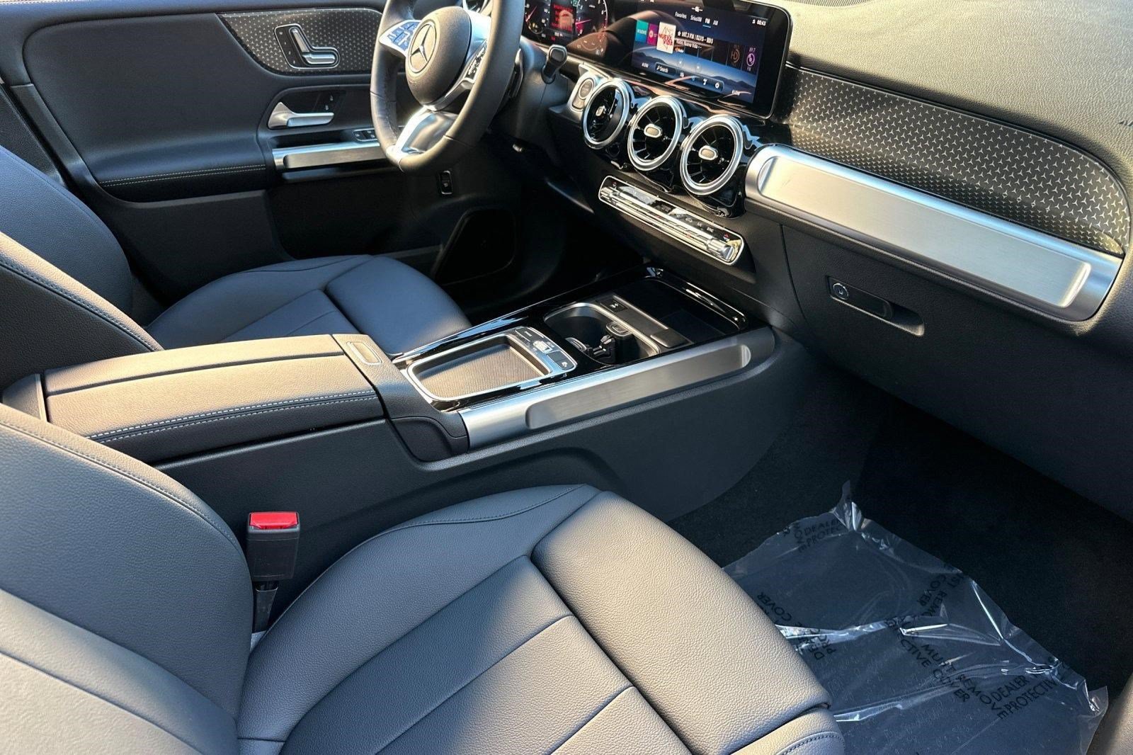 New 2026 Mercedes-Benz GLB 250 image 26