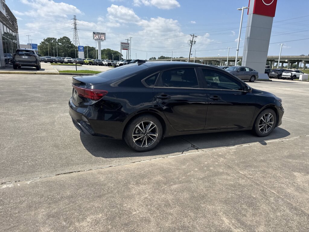 Certified 2023 Kia Forte LXS FWD image 14