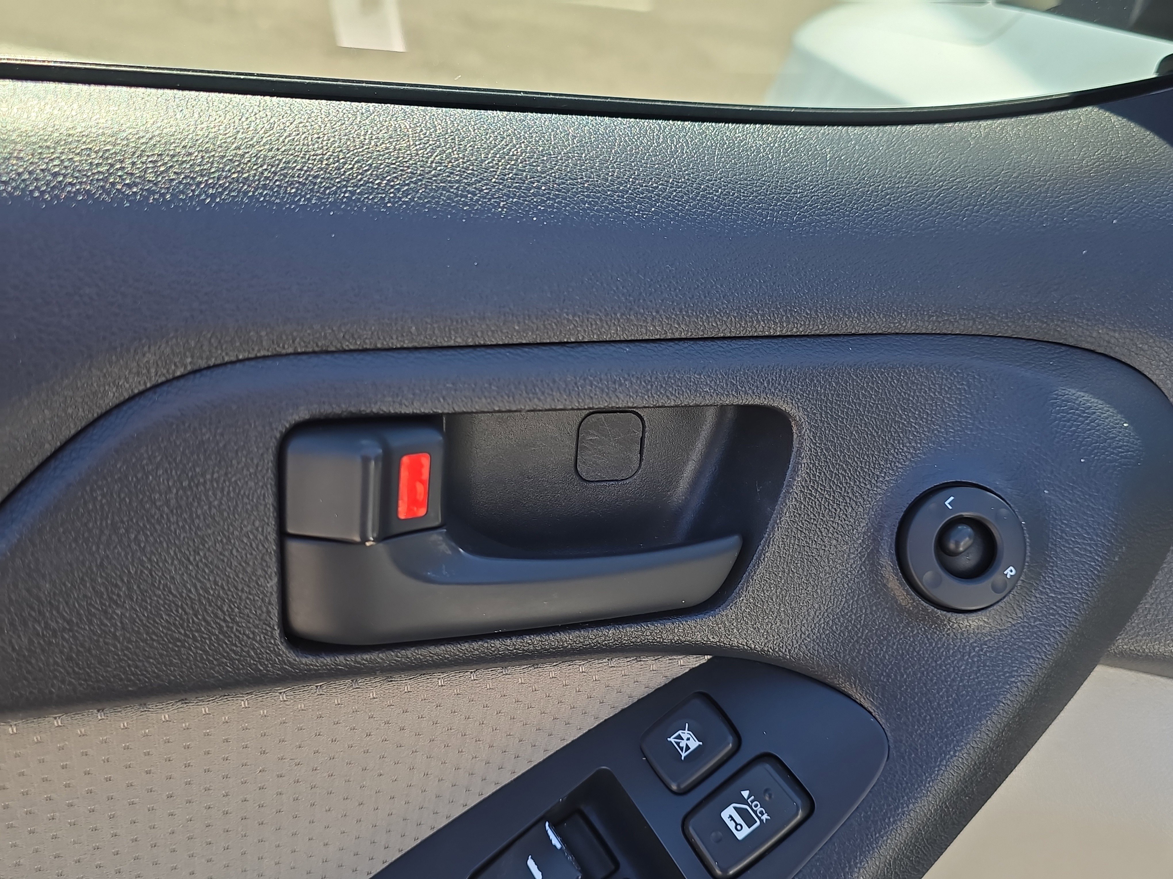 Used 2012 Kia Forte EX w/ Premium Pkg image 18