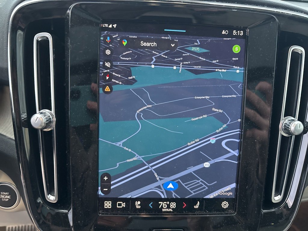 Certified 2023 Volvo XC40 B5 Plus w/ Protection Package Premier image 21