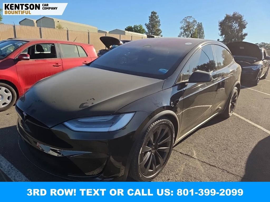 Used 2022 Tesla Model X image 1
