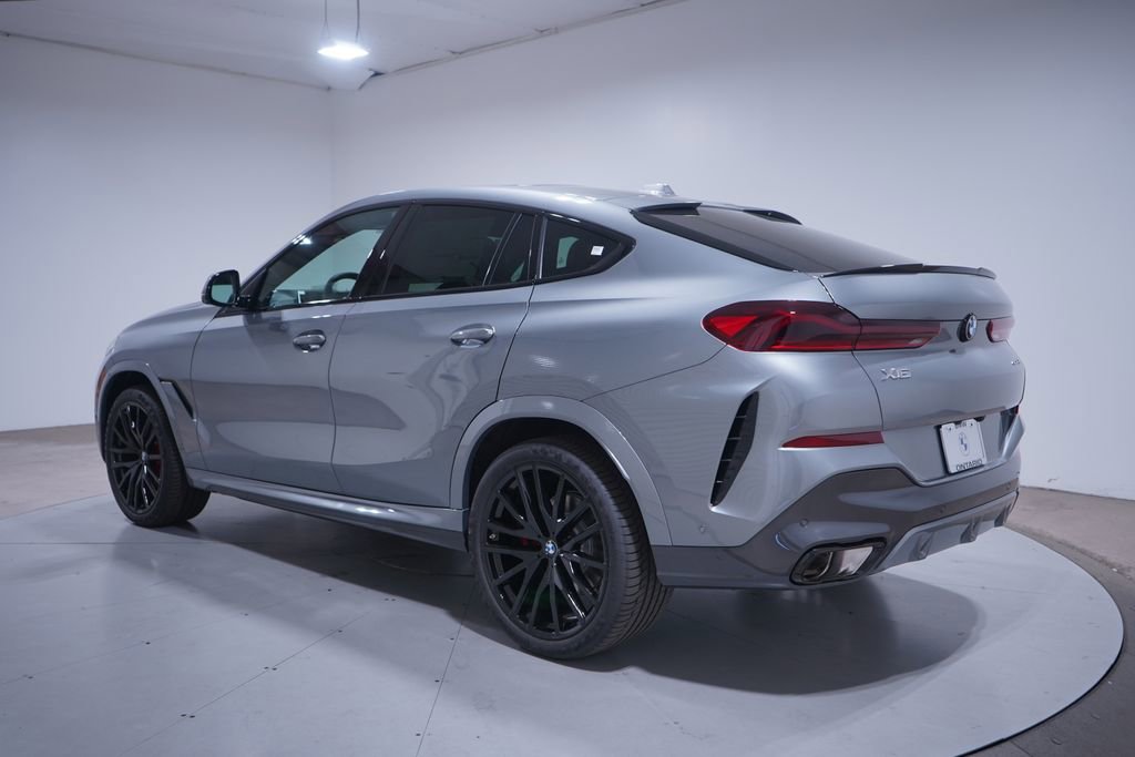 New 2026 BMW X6 xDrive40i w/ Premium Package AWD/4WD image 3