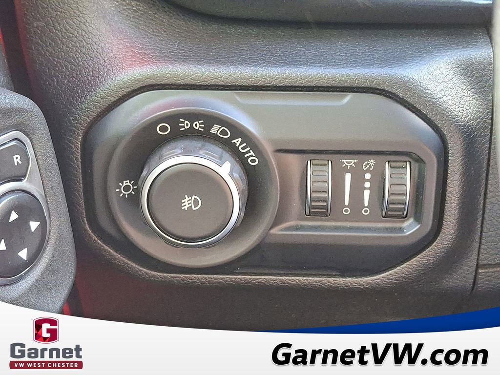 Used 2020 Jeep Wrangler Unlimited Sport image 24