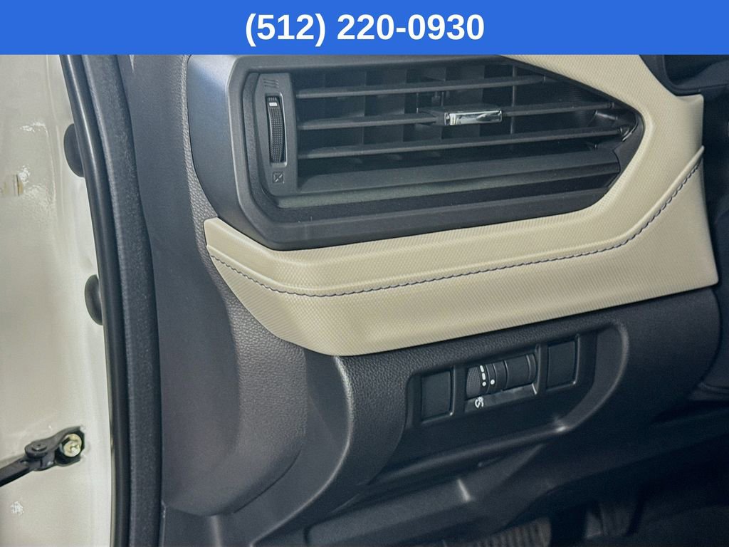 Used 2026 Subaru Forester Premium AWD/4WD image 11