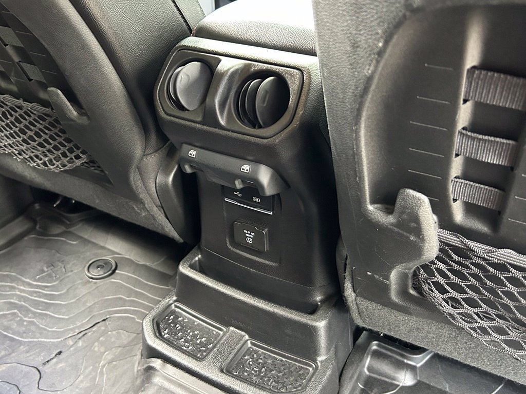 Used 2020 Jeep Wrangler Unlimited Rubicon w/ Quick Order Package 28Y Recon AWD/4WD image 44