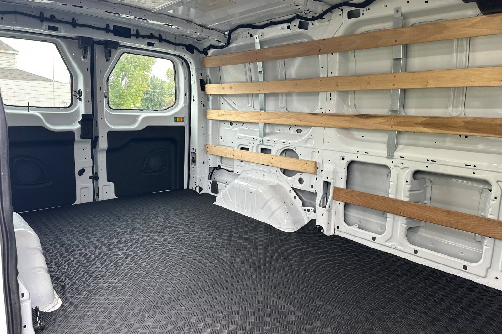 Used 2025 Ford Transit 250 Low Roof w/ Exterior Upgrade Package RWD image 13