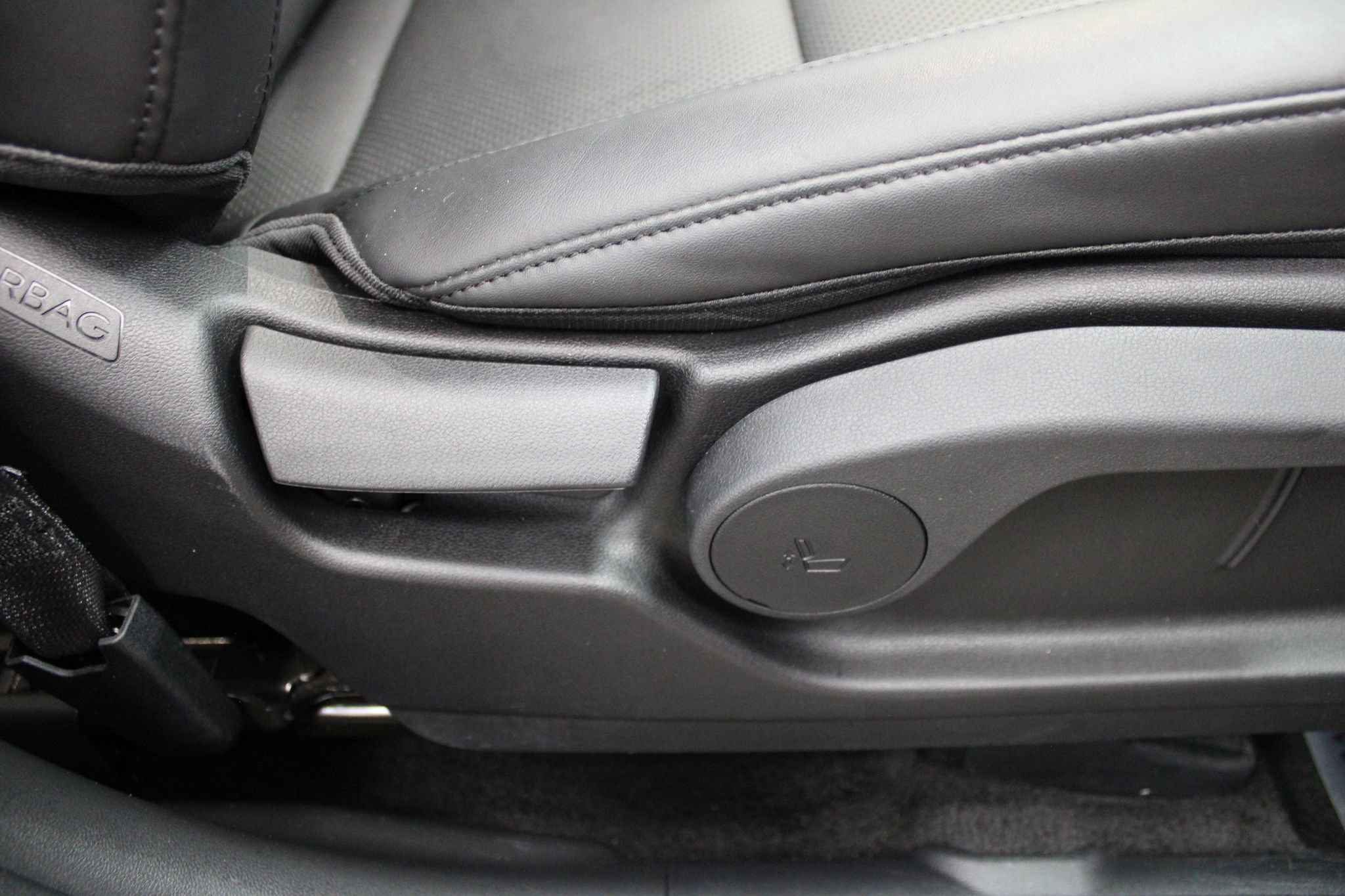 Used 2025 Hyundai Santa Fe SEL AWD/4WD image 29