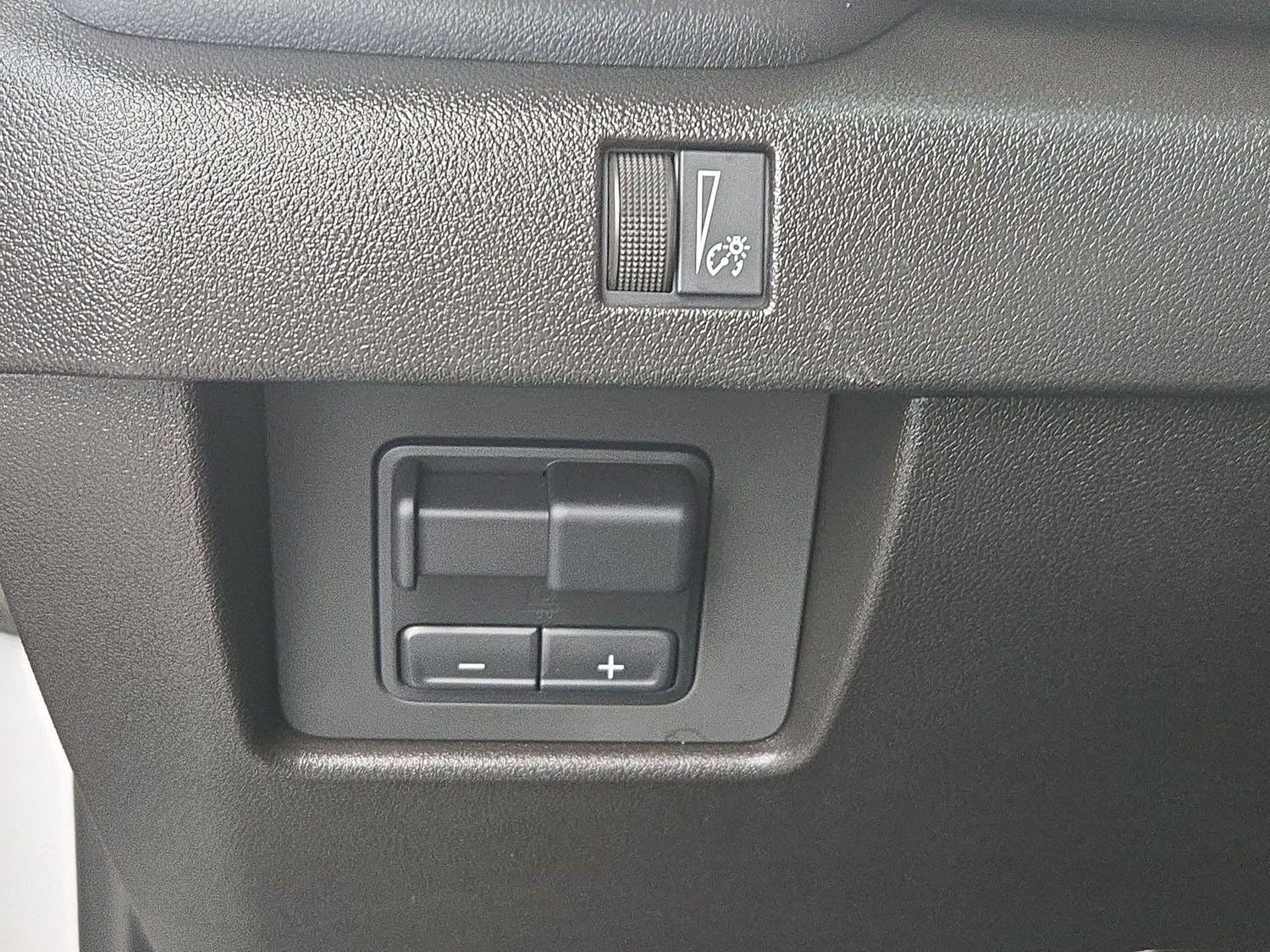 Used 2025 GMC Canyon Elevation w/ Convenience Package RWD image 28