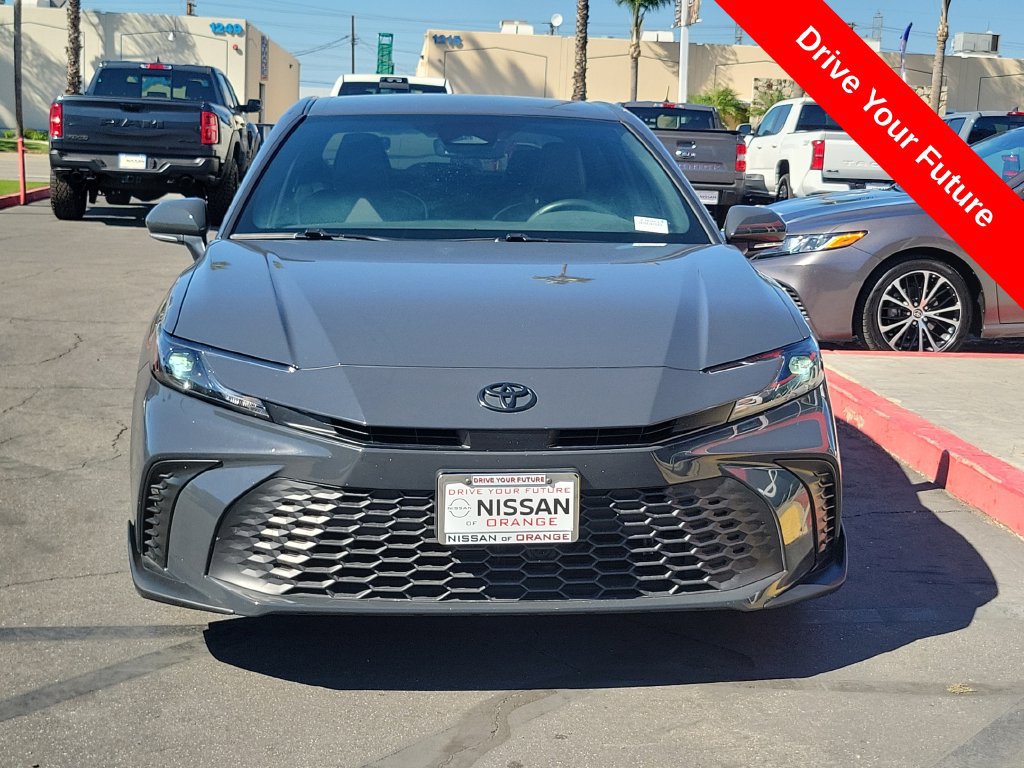 Used 2025 Toyota Camry SE w/ Convenience Package FWD image 31