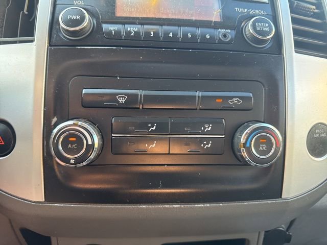 Used 2014 Nissan Frontier SV image 17