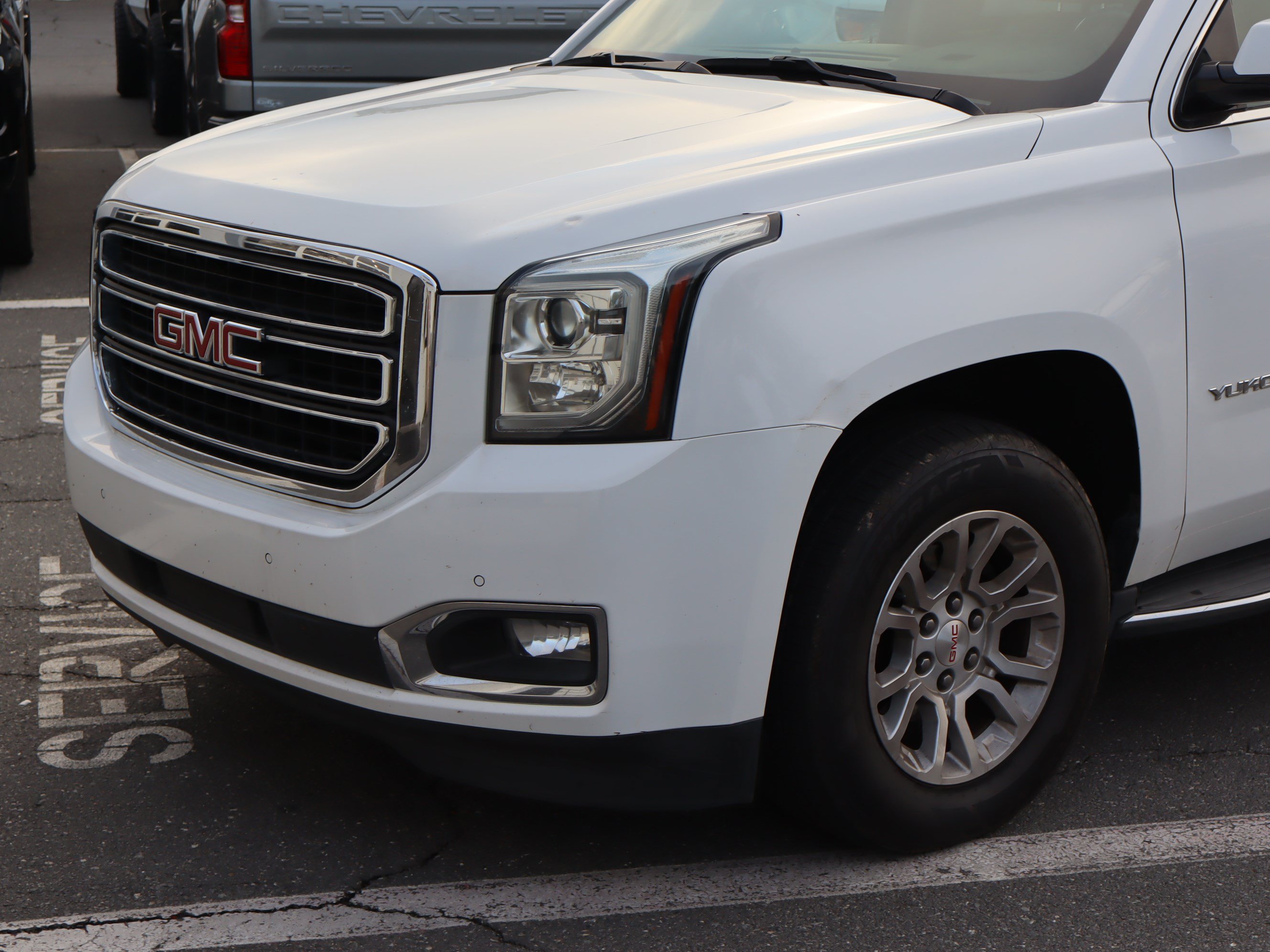 Used 2020 GMC Yukon SLT AWD/4WD image 6