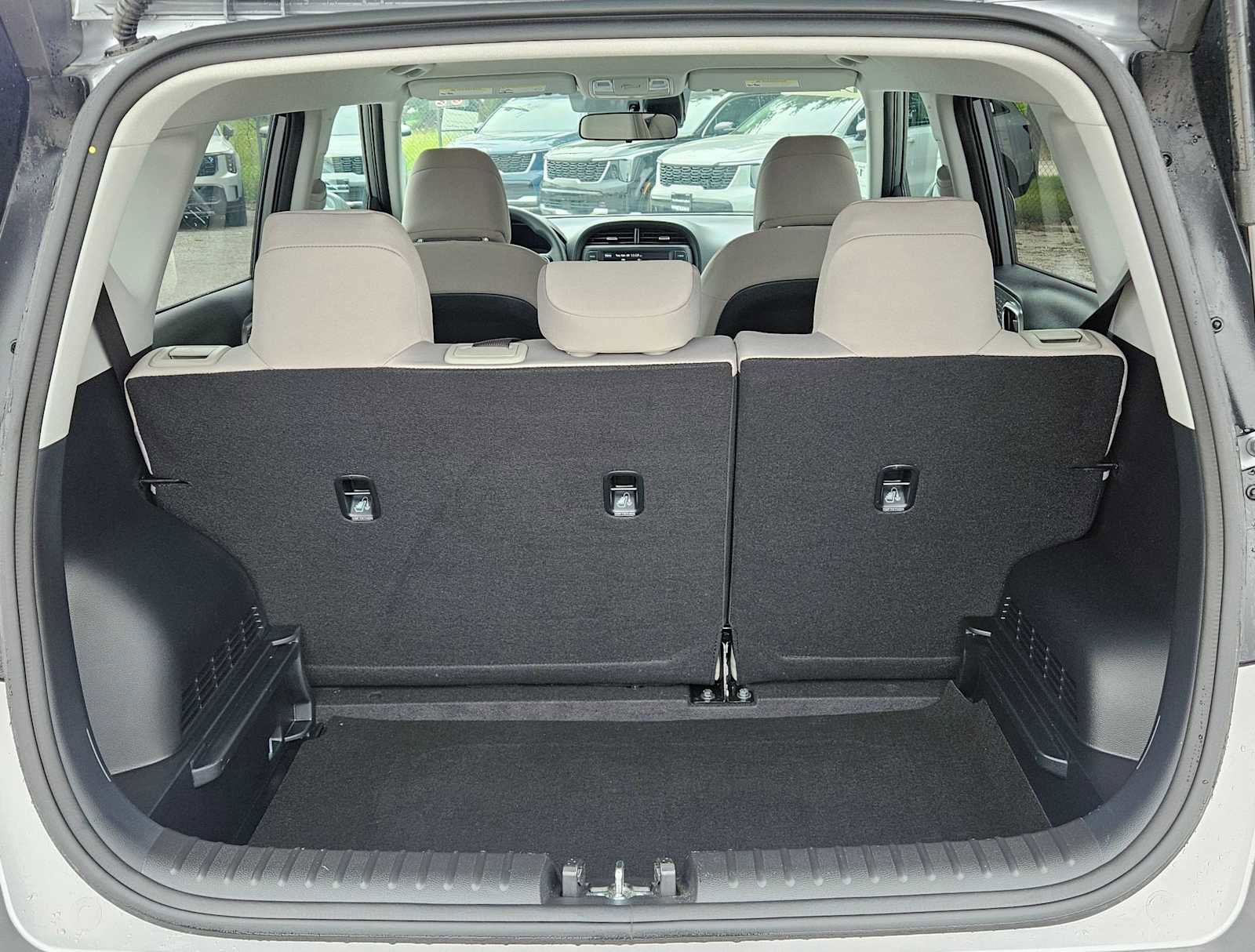 Certified 2025 Kia Soul LX w/ LX Technology Package FWD image 29
