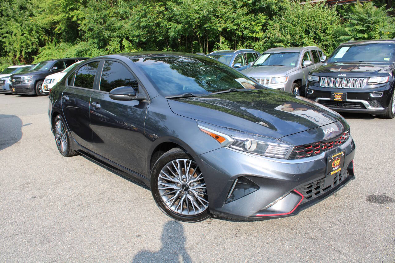 Used 2022 Kia Forte GT-Line w/ GT-Line Premium Package image 4