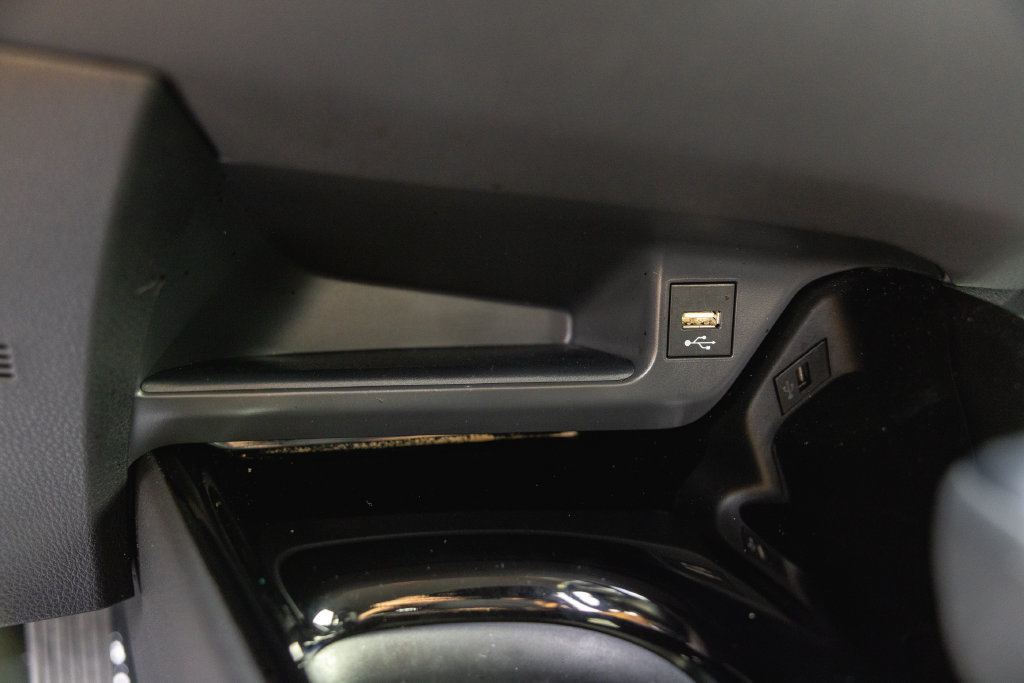 Certified 2020 Toyota C-HR Limited FWD image 20