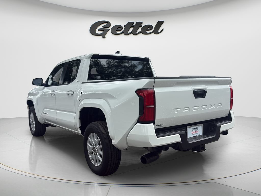 Used 2024 Toyota Tacoma SR5 RWD image 7