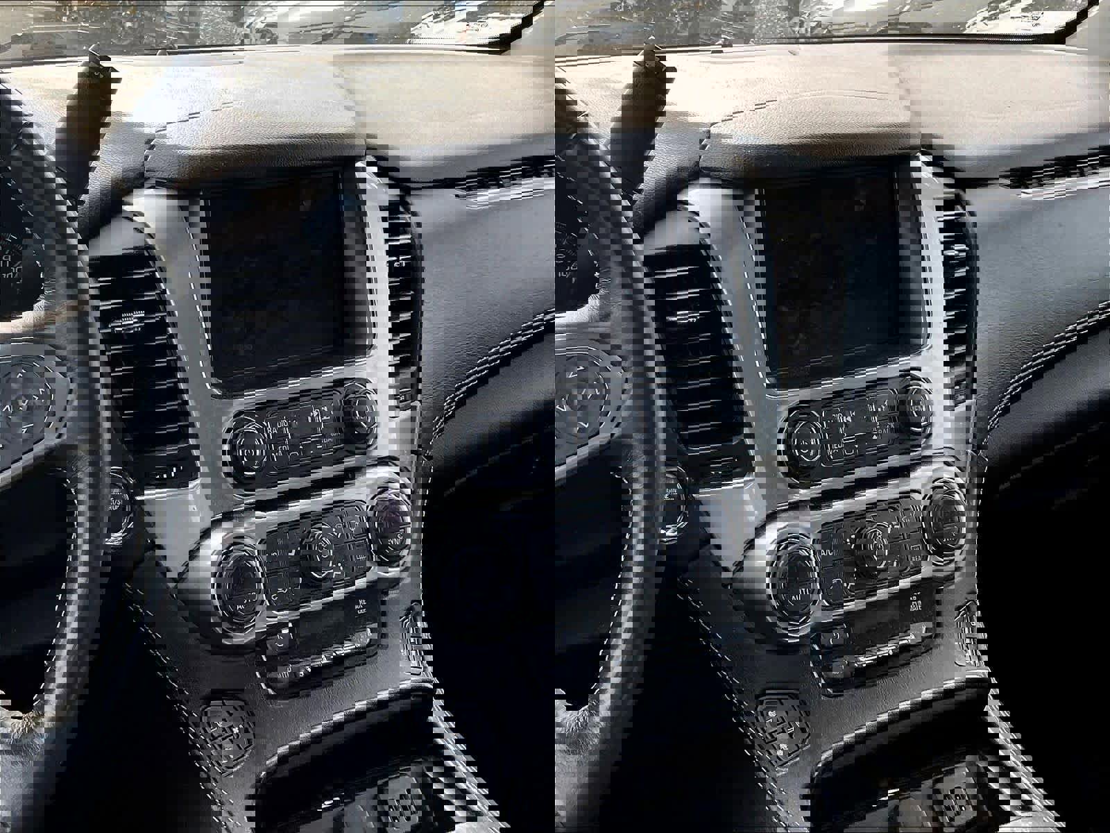 Used 2018 Chevrolet Tahoe Premier image 8