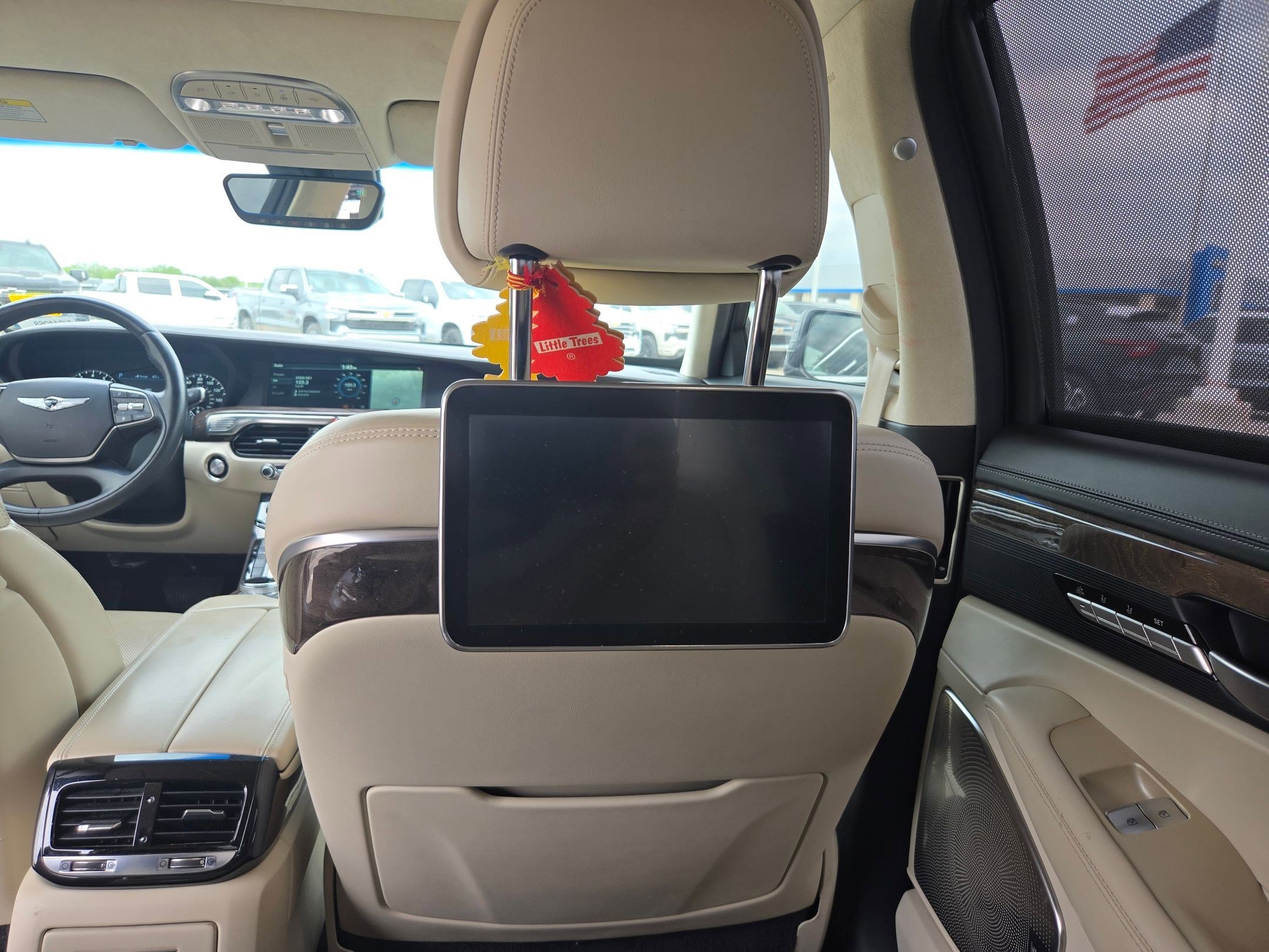 Used 2018 Genesis G90 5.0 Ultimate image 16