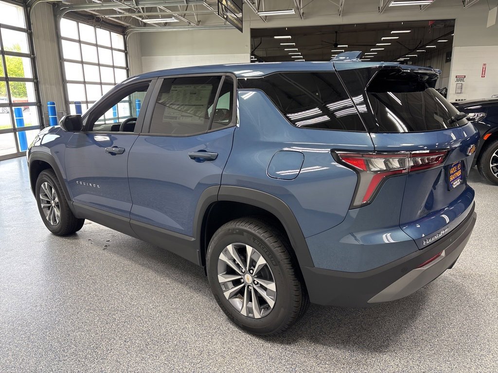 New 2026 Chevrolet Equinox LT w/ Convenience Package II image 5