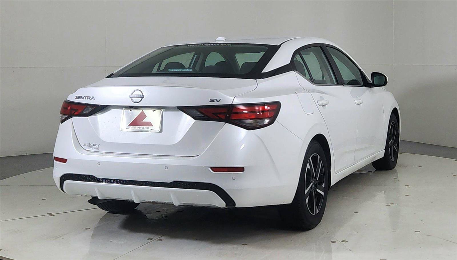 Used 2024 Nissan Sentra SV image 6