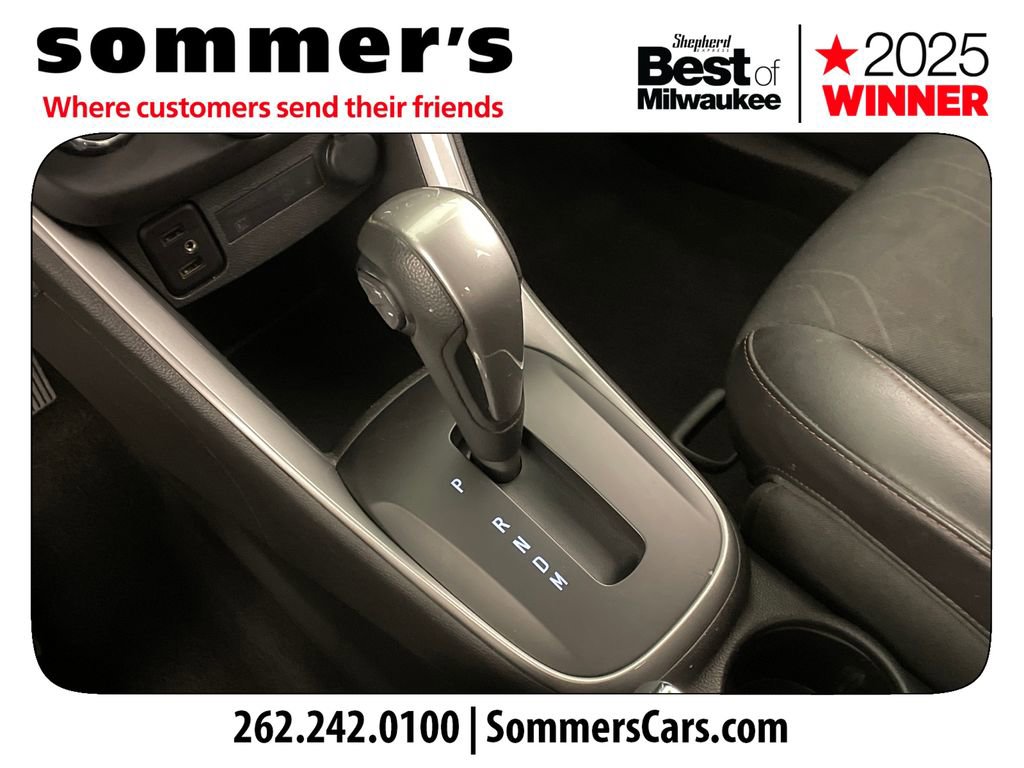Used 2020 Chevrolet Trax LT w/ LT Convenience Package AWD/4WD image 20