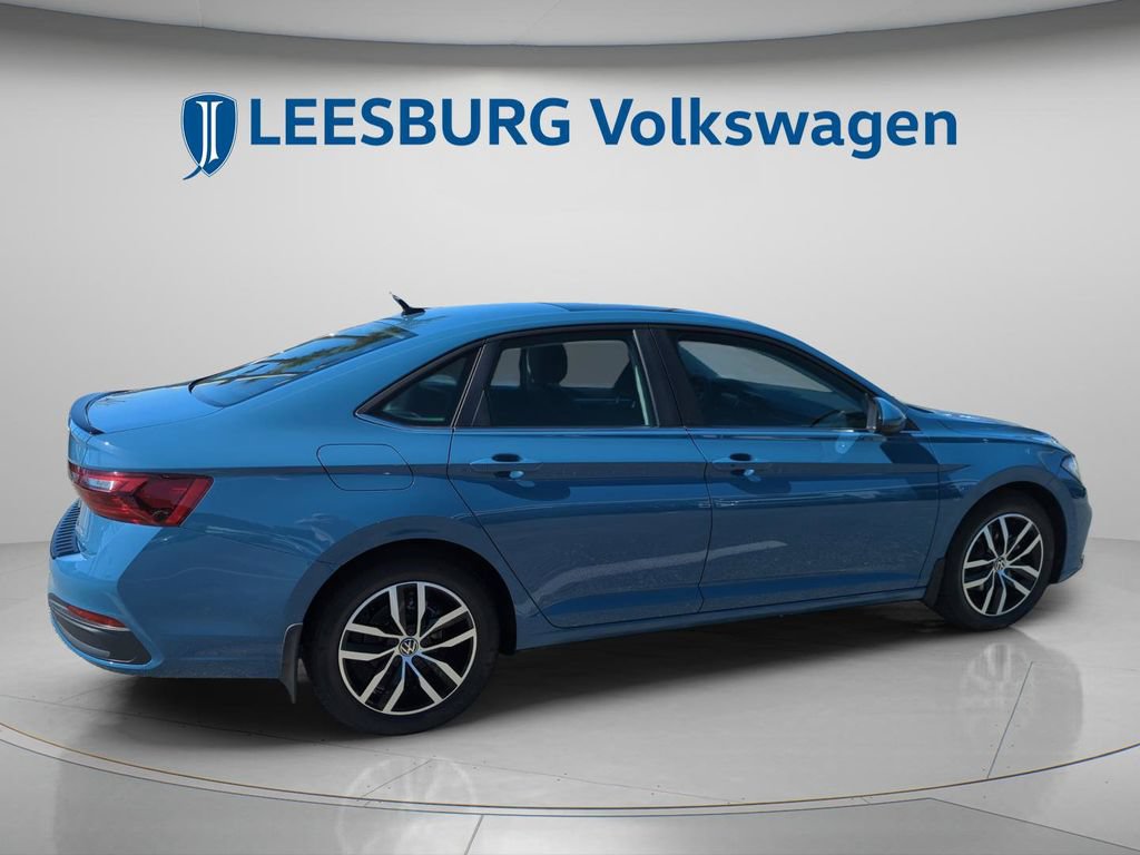 New 2026 Volkswagen Jetta SE FWD image 5