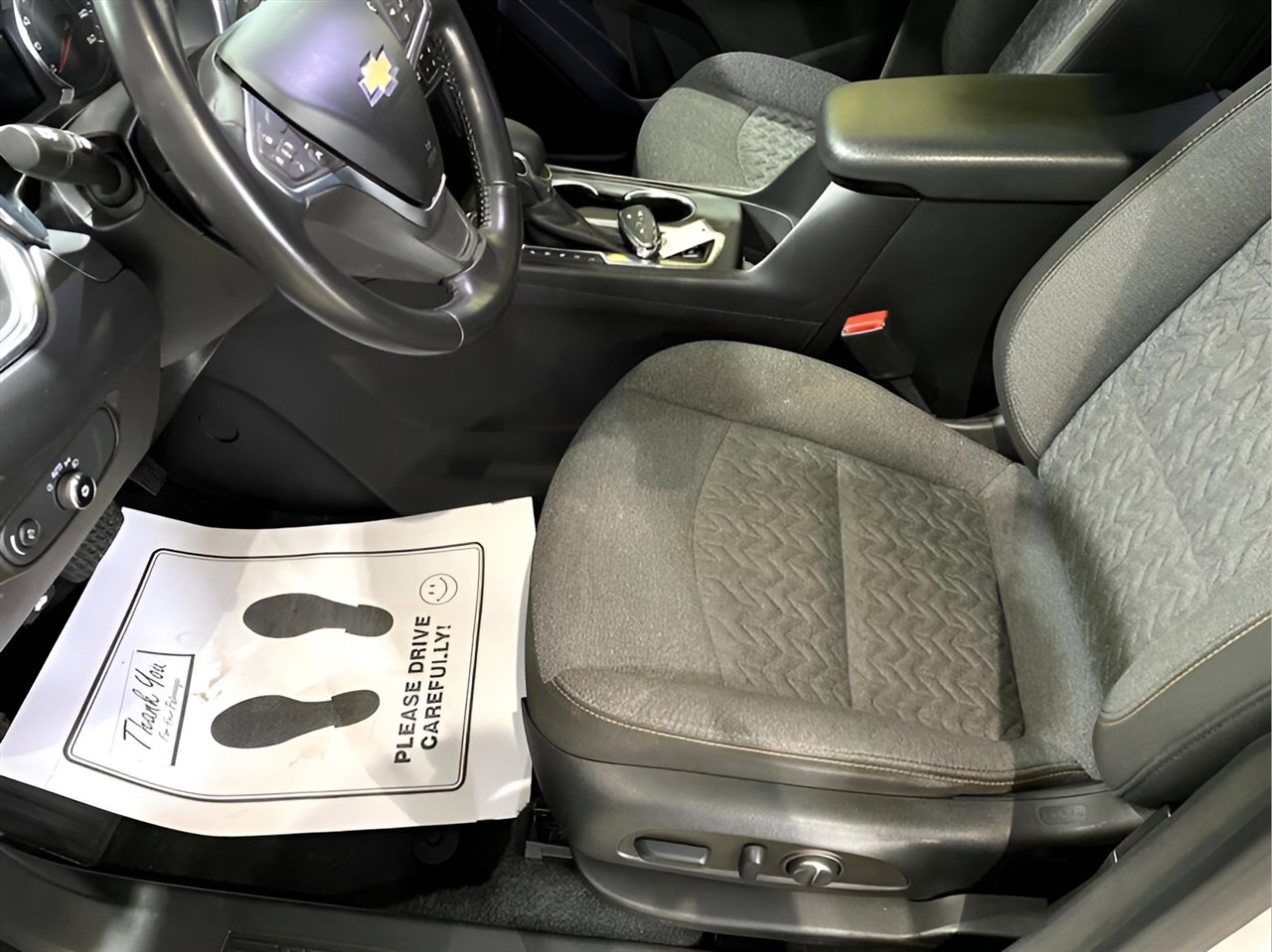 Used 2022 Chevrolet Equinox LT w/ Driver Convenience Package image 10