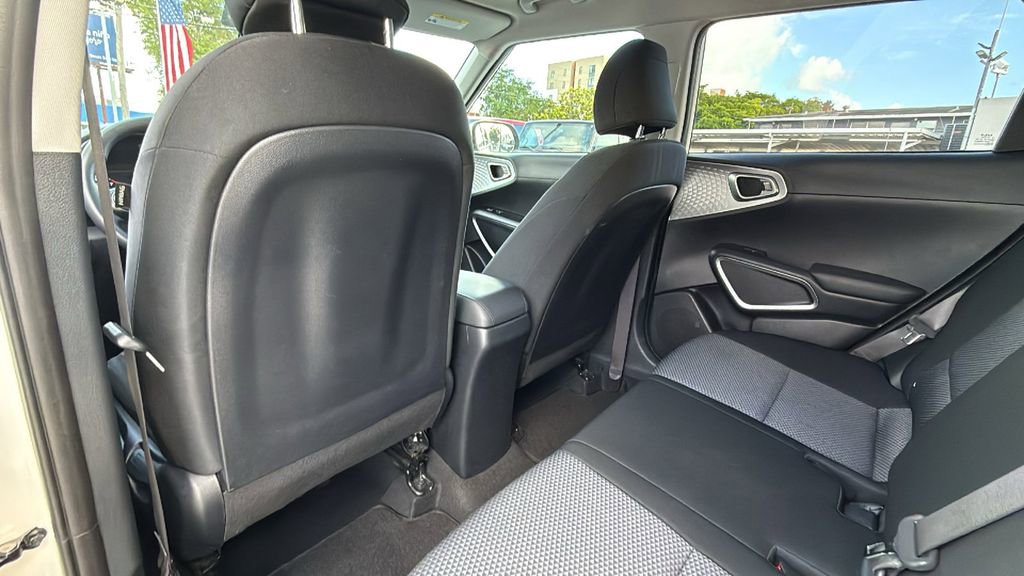 Used 2022 Kia Soul LX w/ Technology Package FWD image 26