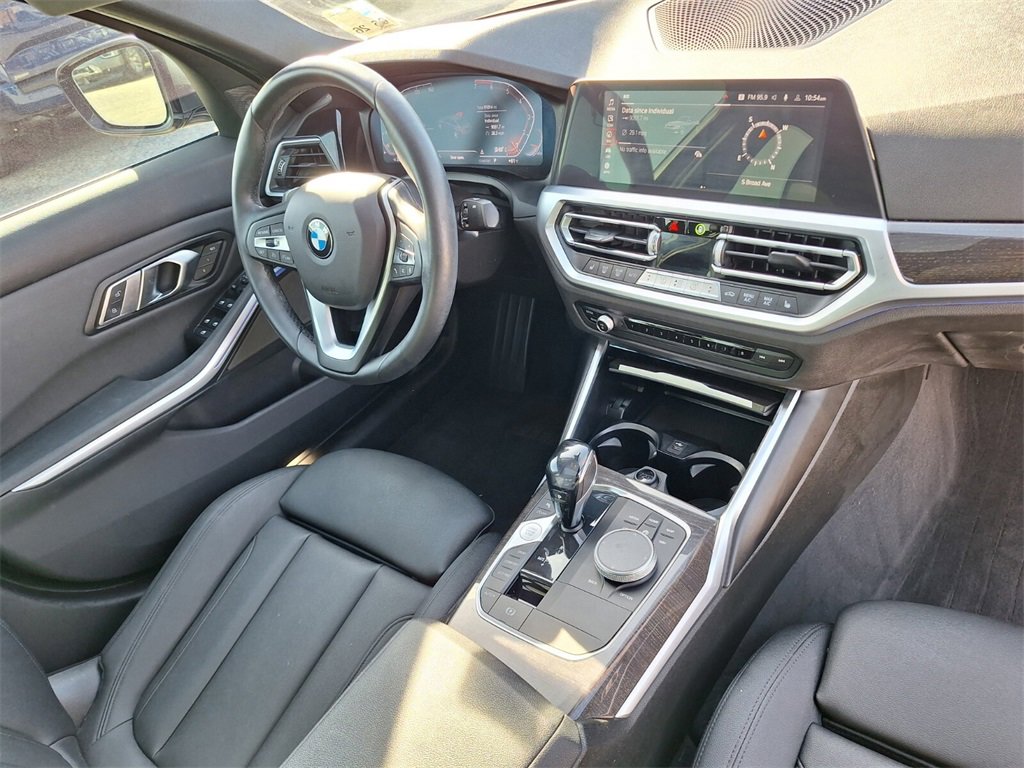 Used 2020 BMW 330i Sedan w/ Driving Assistance Package image 27