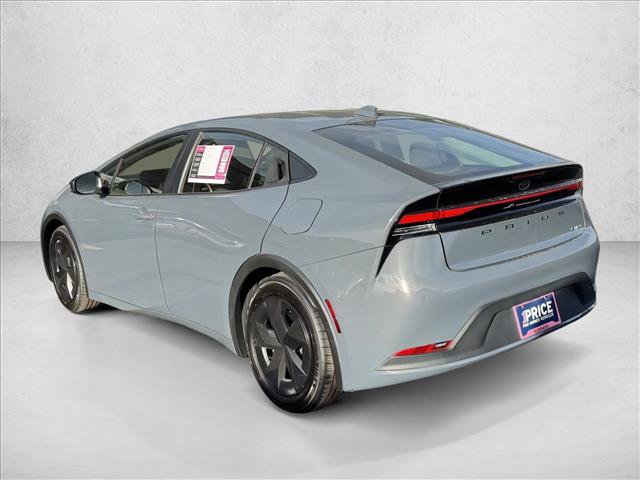 Used 2024 Toyota Prius LE image 5